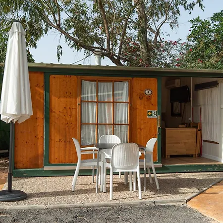 Palmeras Camping 2*